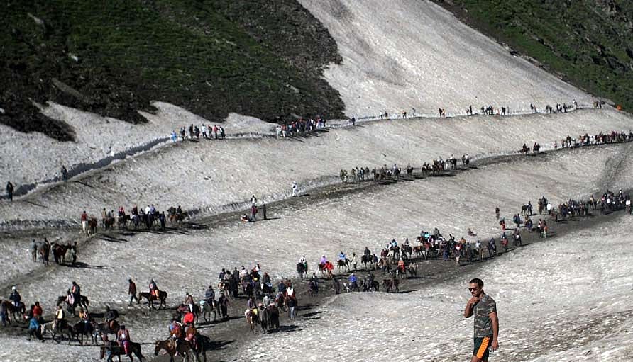 Amarnath Yatra crosses mark of 3.77 lakh pilgrims in 25 days