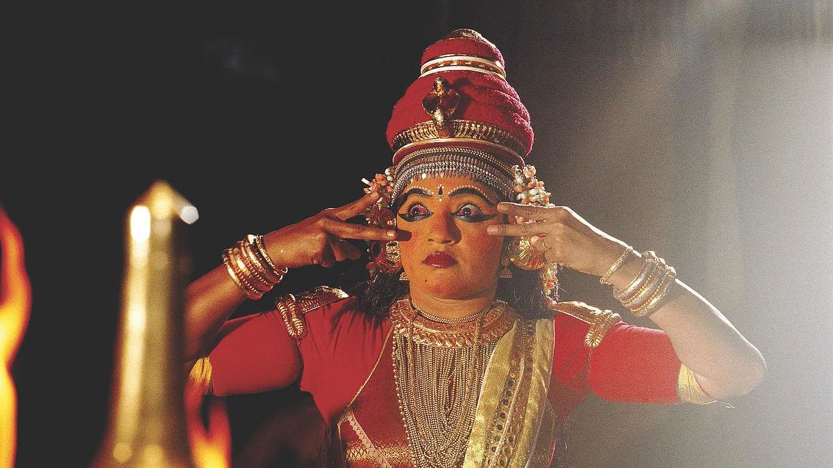 Kutiyattam and its semantic universe