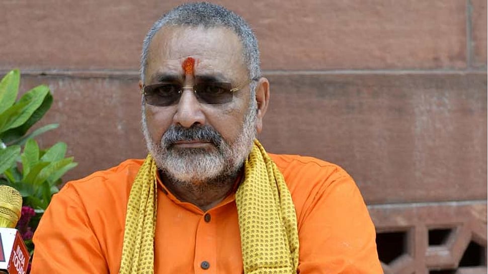 Giriraj once again gives controversial statement, advocates for 2-children-only law 