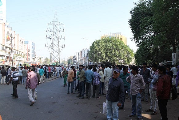 Gujarat’s regular, casual workers earn less than 19 top states  