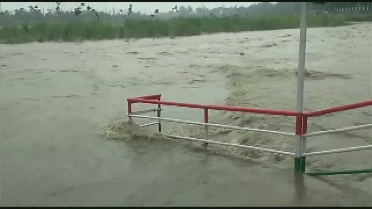 Ganga river flowing close to danger mark at 338.05 meter in Rishikesh