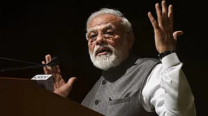 Twitterati troll PM Modi after he claims to have met former PM Chandra Shekhar in 1977