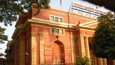Nagpur University saffronises history: RSS’ role in communalism replaced with role in “nation building”