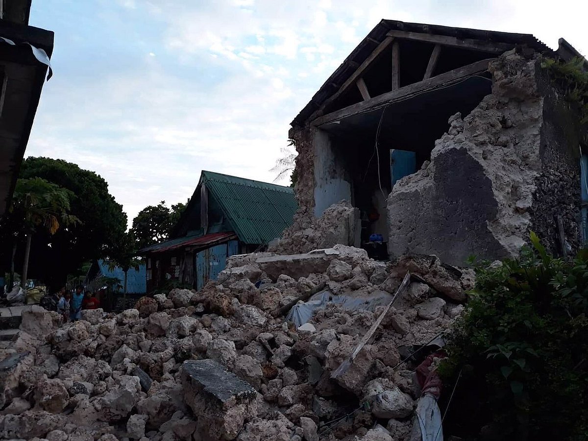 8 killed, 60 injured in series of quakes in Philippines