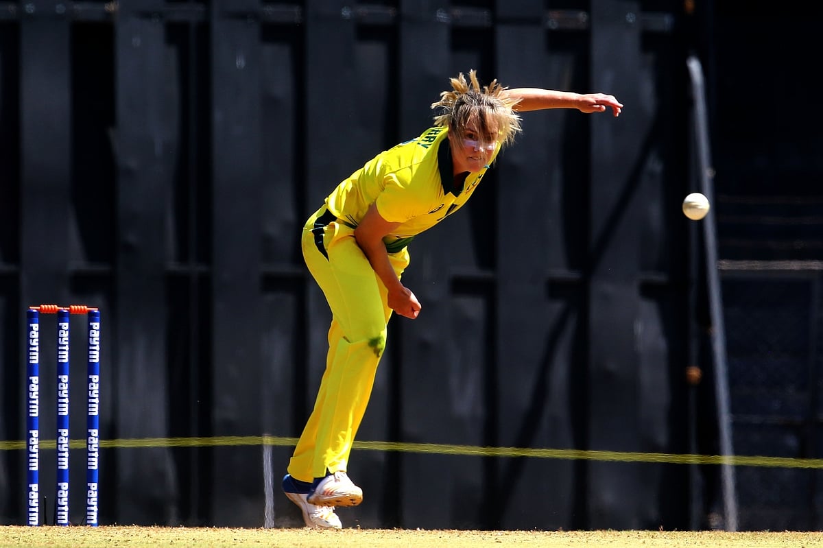 Ellyse Perry 1st player to reach 1K runs, 100 wickets in T20Is