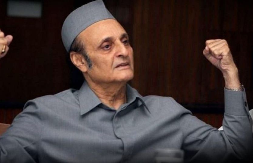 CWC must meet immediately under Manmohan; negative cycle should be reversed, says Karan Singh