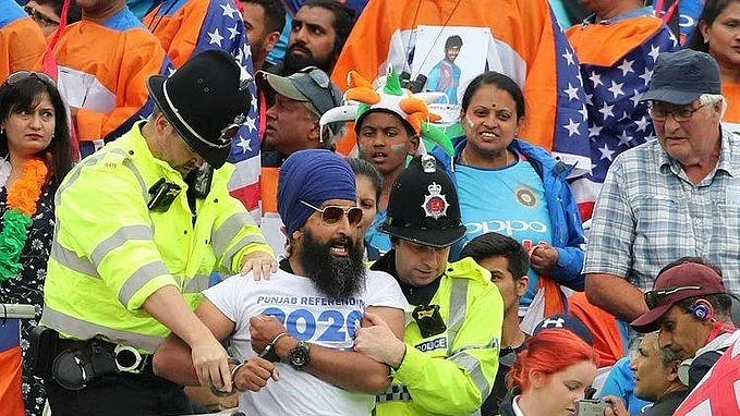 Sikh Fans being expelled from the stadium (Twitter)