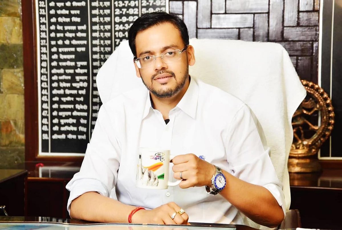 Young DM’s wife takes refuge in FB, claims her husband framed by CBI