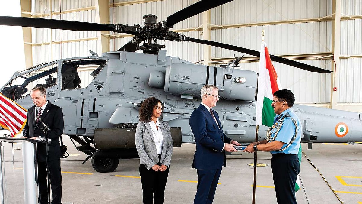 IAF gets first batch of 4 Apache attack helicopters from US