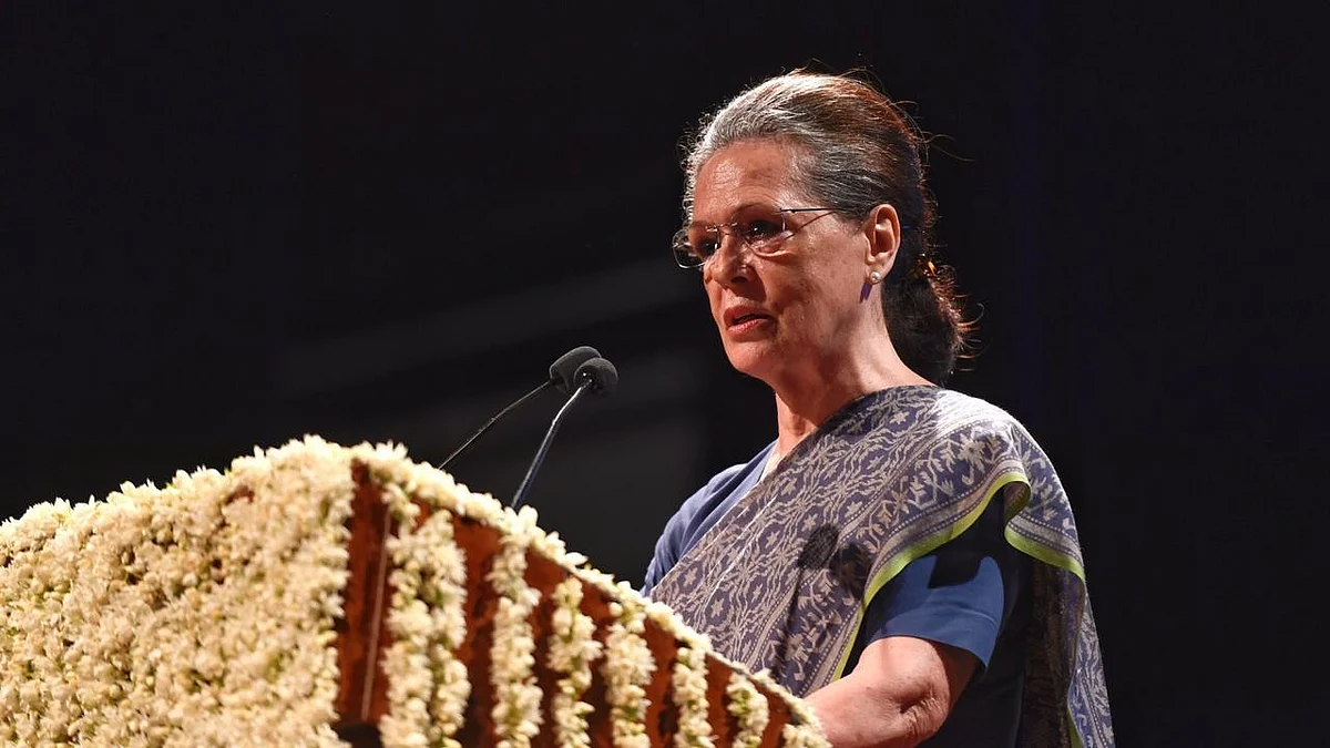 Congress goes back to Sonia Gandhi – the savior