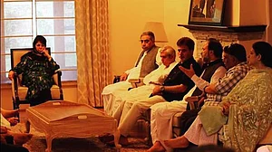 J&K political parties to meet at Mehbooba’s residence, discuss Kashmir situation