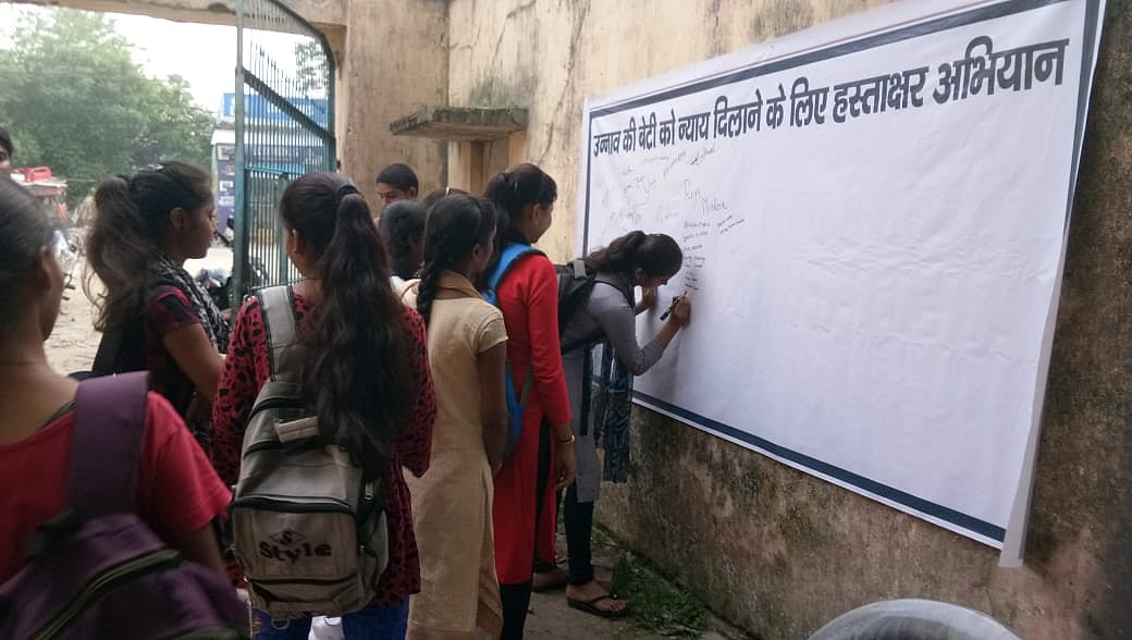 Overwhelming support for Congress signature campaign for justice to Unnao rape survivor