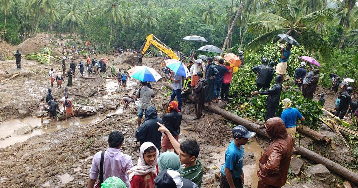 Kerala floods: Landslide-hit village starts looking for survivors, 65 missing