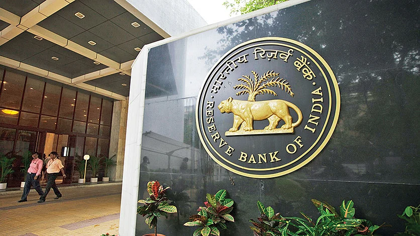RSS blames RBI for economic slowdown, defends Modi govt policies