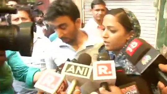 Shehla Rashid reetirates claims on J&K condition; gets into argument with reporters