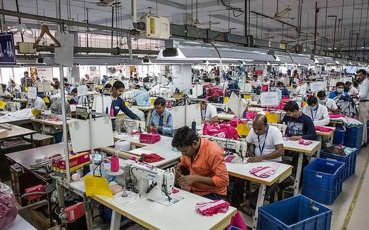 Economy in crisis: Over 3 cr people face job loss in textile industry, representative body blames tax regimen 