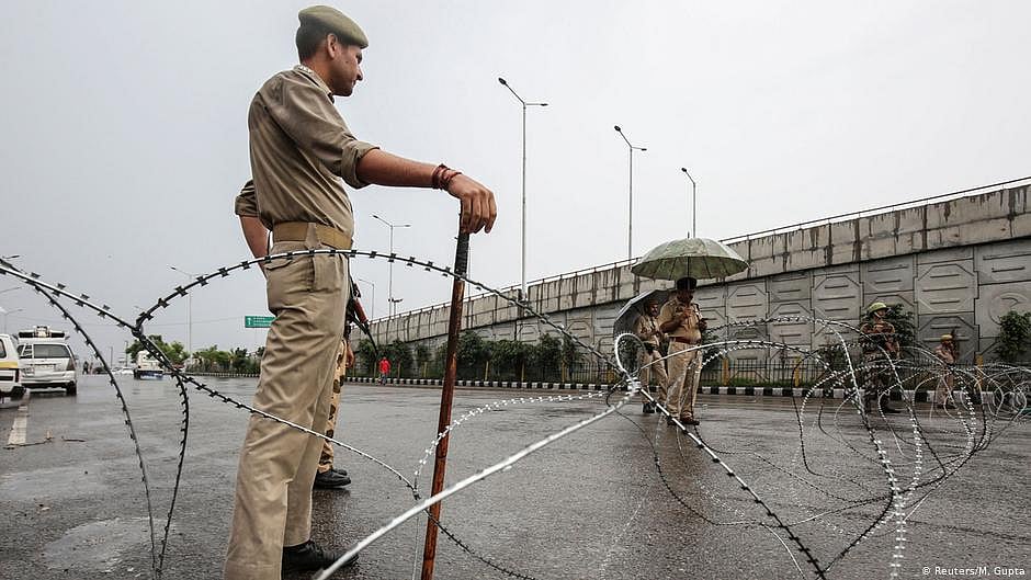 Advisory restricting tourists in Kashmir lifted  