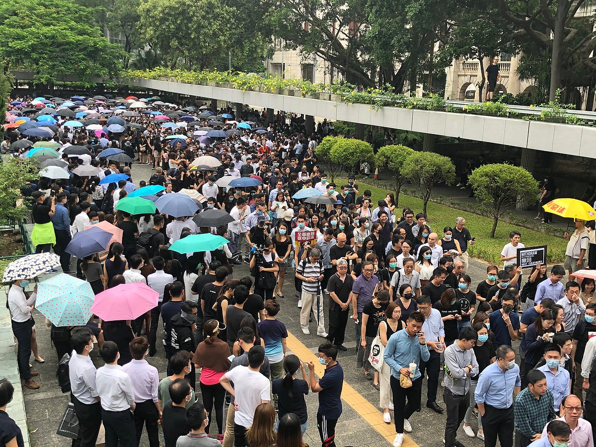 Tear gas fired as Hong Kong police, protesters clash