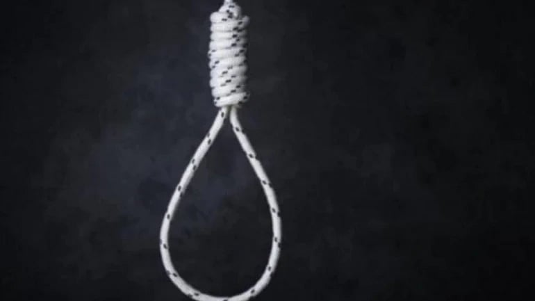 Contractor commits suicide in PWD office in Varanasi