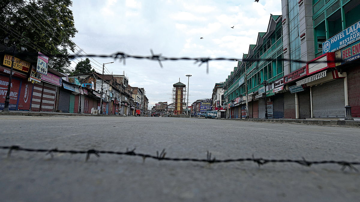 A voice from the forbidden Valley: Kashmir: The Siege Within