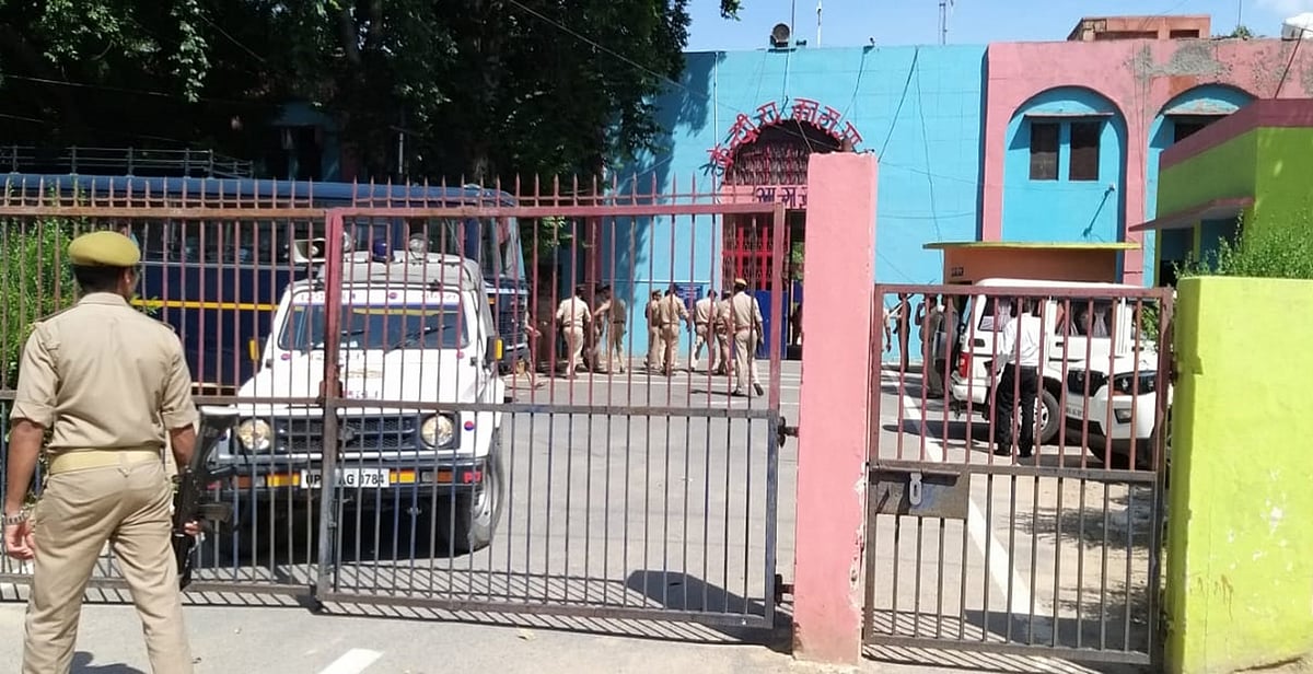 Jammu and Kashmir: 30 more prisoners shifted to Agra