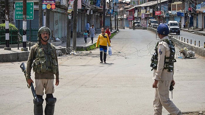 Administration assures that medicines are in stock for 15-20 days in J&K
