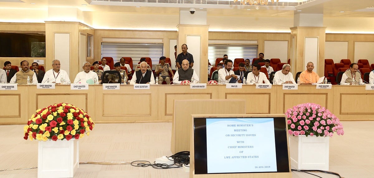 Shah meets CMs of Maoist-hit states, reviews security  