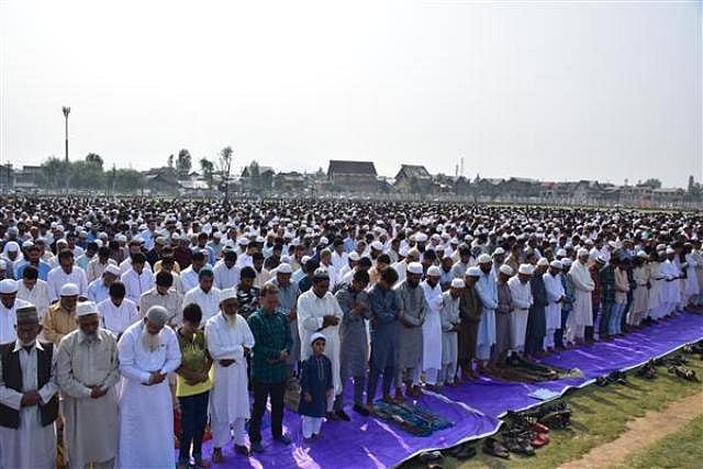 People will be allowed to offer prayers at mosques on Eid in Jammu and Kashmir says a Top official