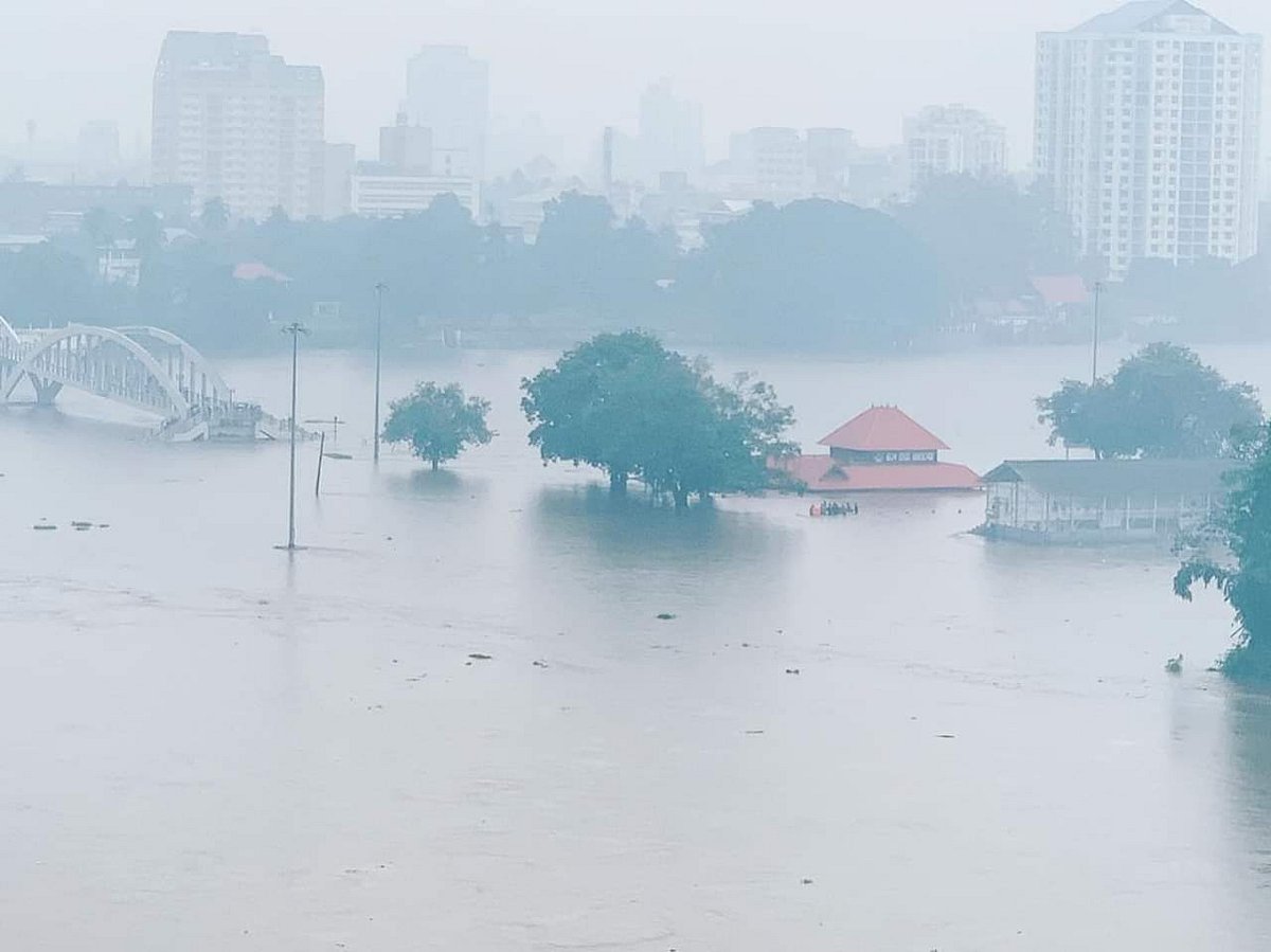 Aluva town