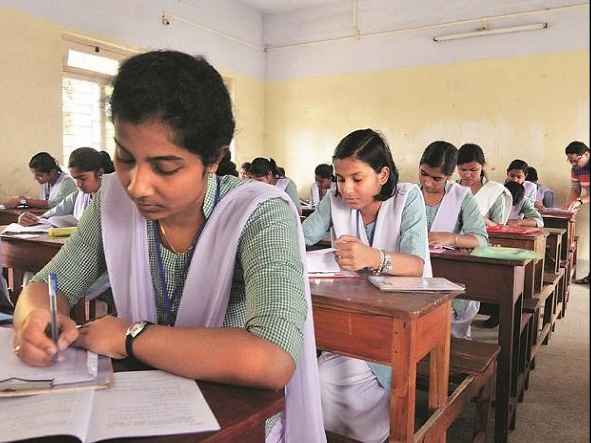 Delhi govt asks govt-run, aided schools to not collect hiked fee till further orders