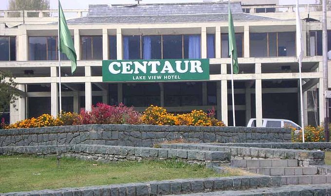 Relatives queue up at Srinagar hotel to meet J&K leaders  