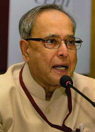 Parties getting huge mandate must carry along those who didn’t vote for them: Pranab Mukherjee