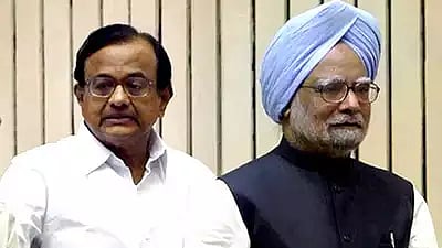 Former prime minister Manmohan Singh and former finance minister P. Chidambaram.