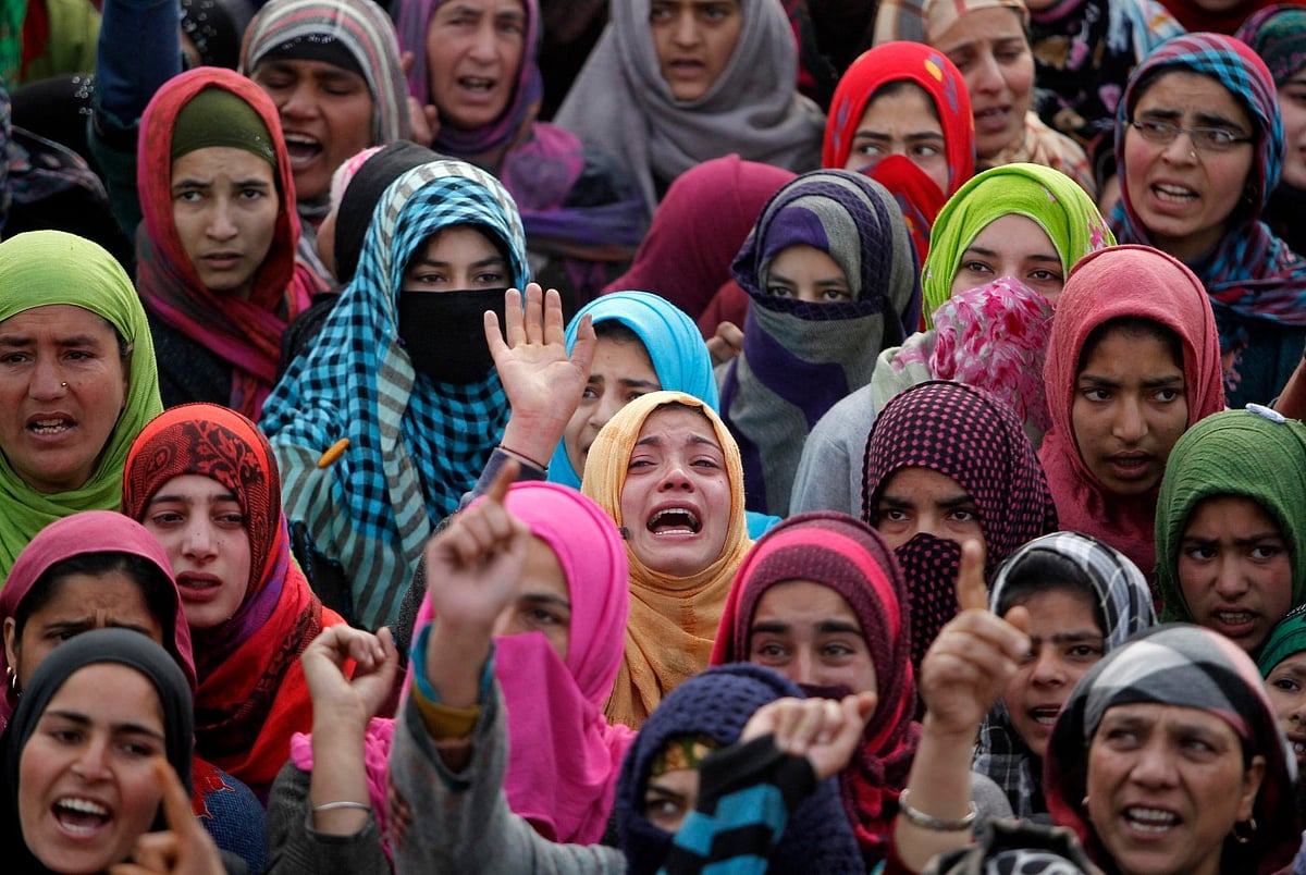 Women’s groups raise concerns over rights violations in Kashmir, demand restoration of Article 370