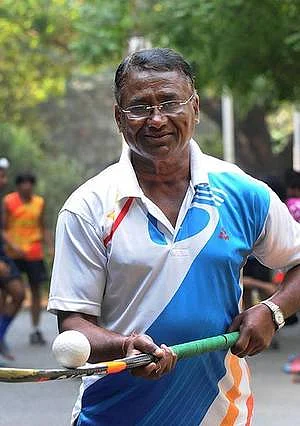 Will not beg Bharat Ratna for my father: Dhyan Chand’s son  