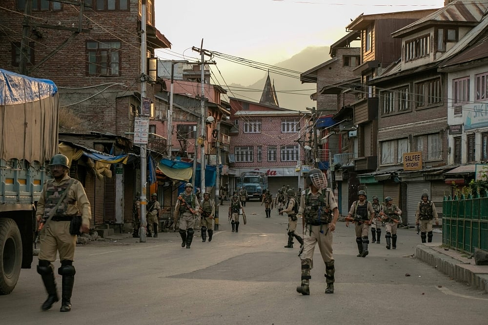 Editors Guild of India concerned over shutdown in communication links with Jammu and Kashmir