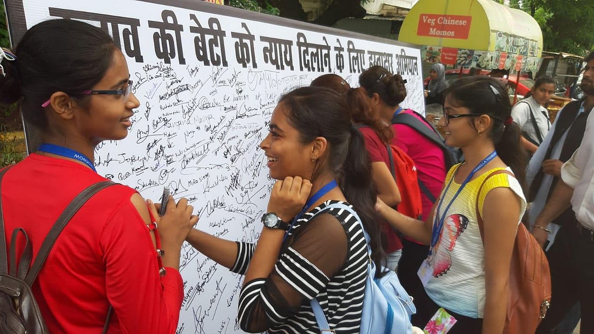 Overwhelming support for Congress signature campaign for justice to Unnao rape survivor