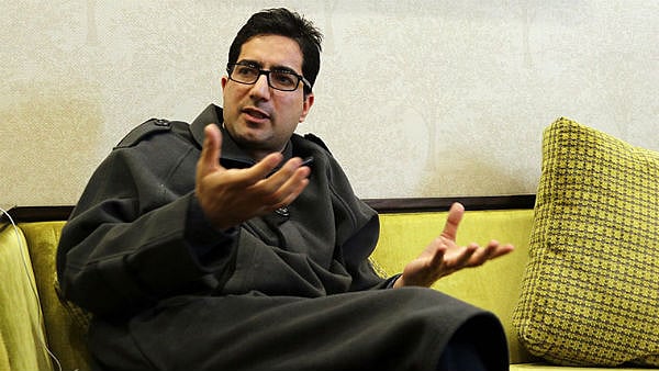 Shah Faesal arrested in Delhi, sent back to Kashmir to be kept under house arrest