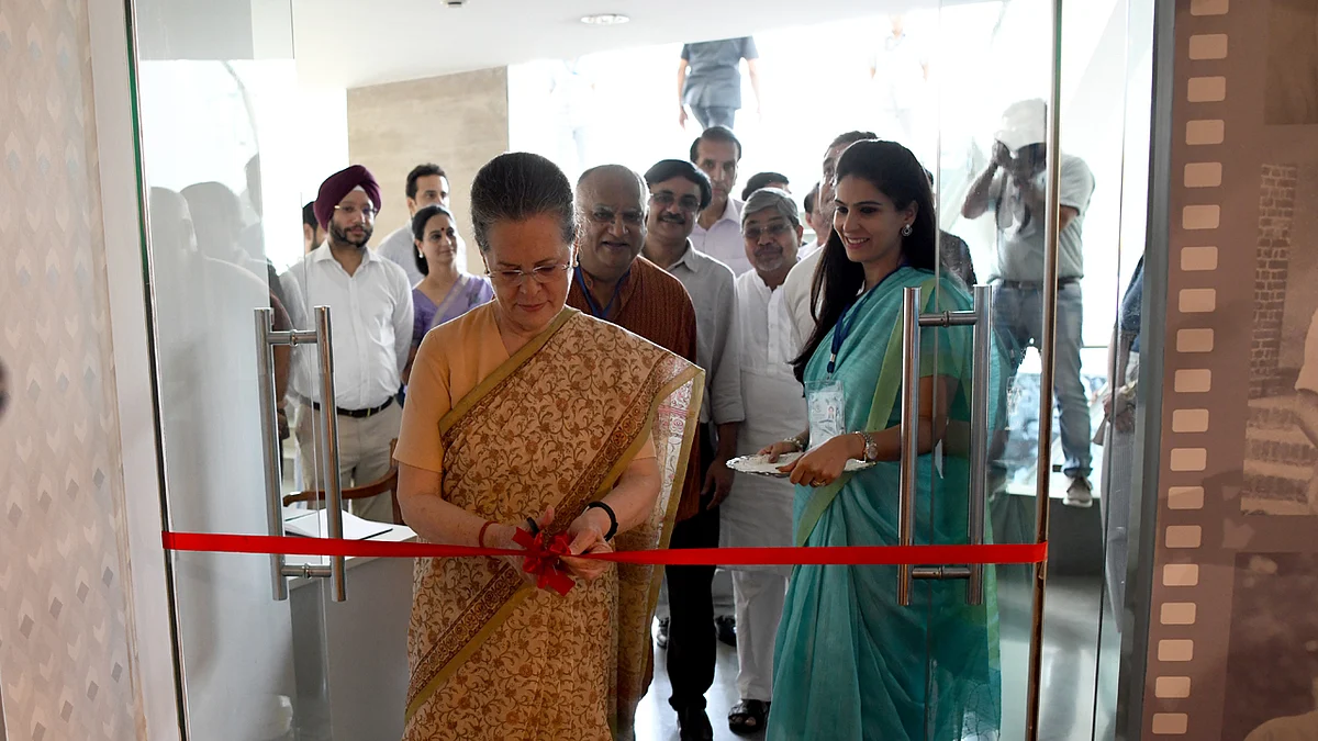 Sonia Gandhi inaugurates the Memories and Archives of Rajiv Gandhi (MARG).
