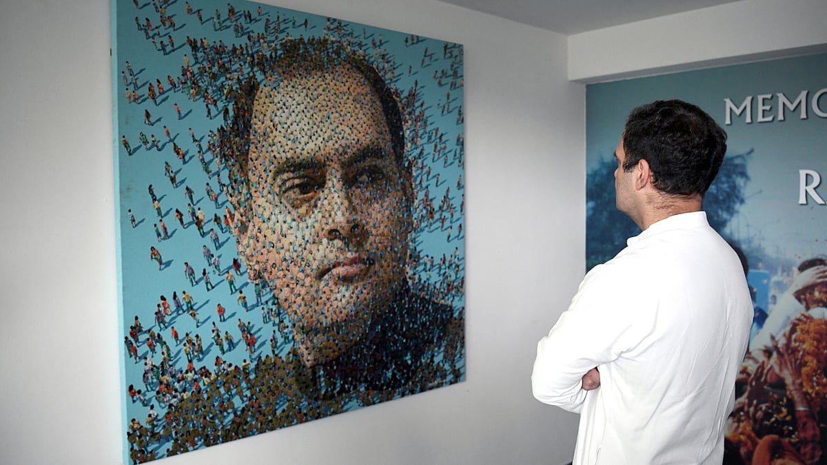 Rahul Gandhi appreciates a Memories and Archives of Rajiv Gandhi (File Photo)