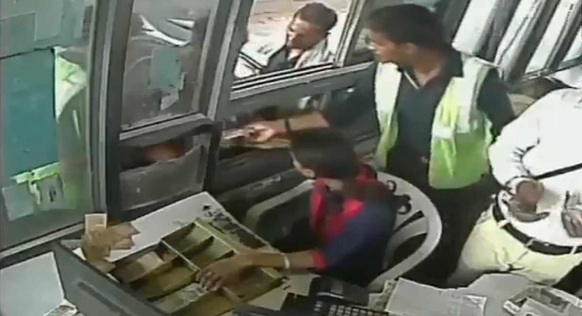 WATCH : Female toll booth operator assaulted at Kherki Daula in Gurugram