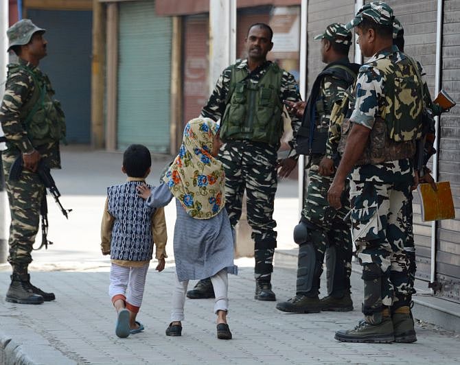 No, Kashmir is not normal; Indian Express journalist Nirupama Subramanian shares her experience on Twitter