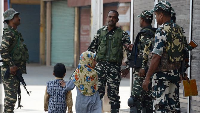 No, Kashmir is not normal; Indian Express journalist Nirupama Subramanian shares her experience on Twitter