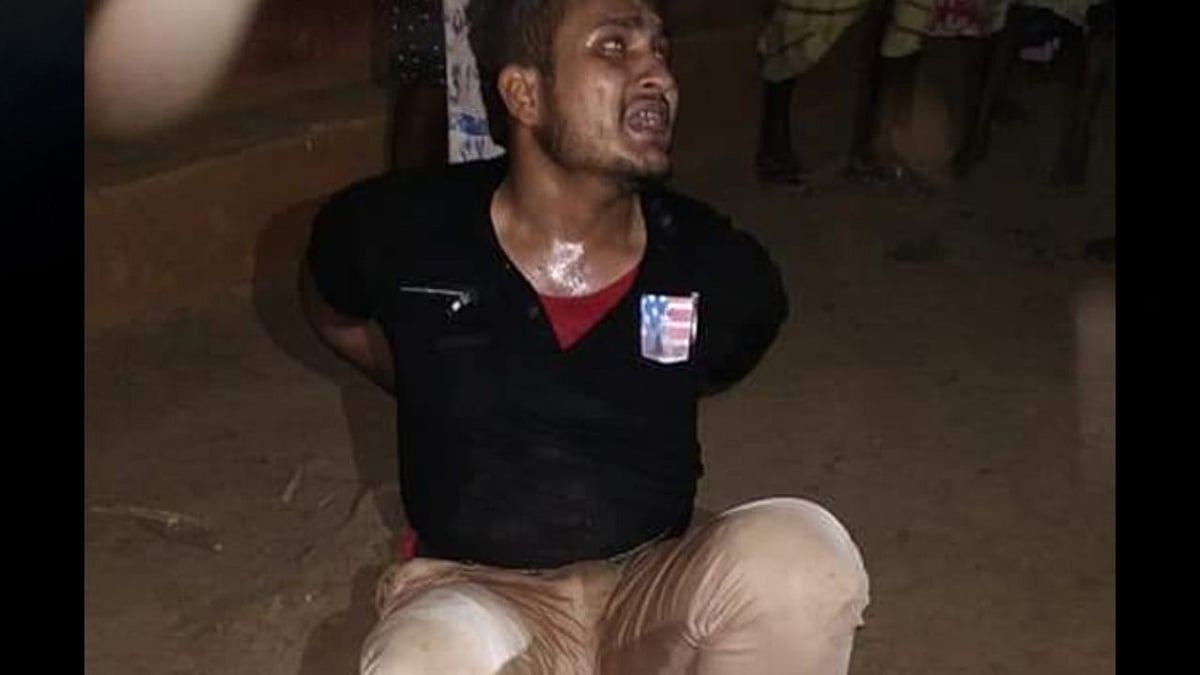 Tabrez Ansari being assaulted by a Hindutva mob days before he succumbed to his injuries.