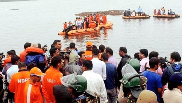Headlines at 9 pm Sep 15: At least 12 drown,  30 missing in Andhra boat mishap