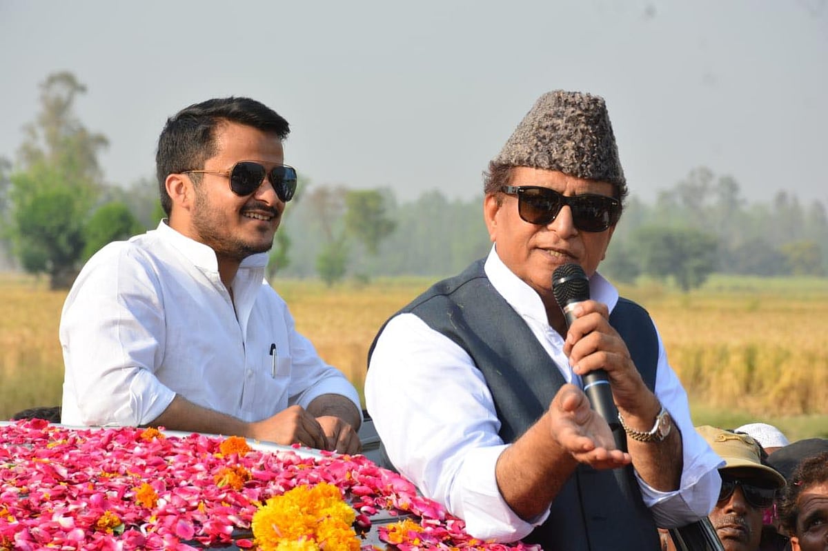 Azam Khan’s sons, wife get notice in land grabbing case  