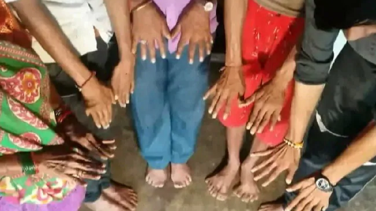 Madhya Pradesh: This family of 25 has more than one thing in common; Read on to know what it is