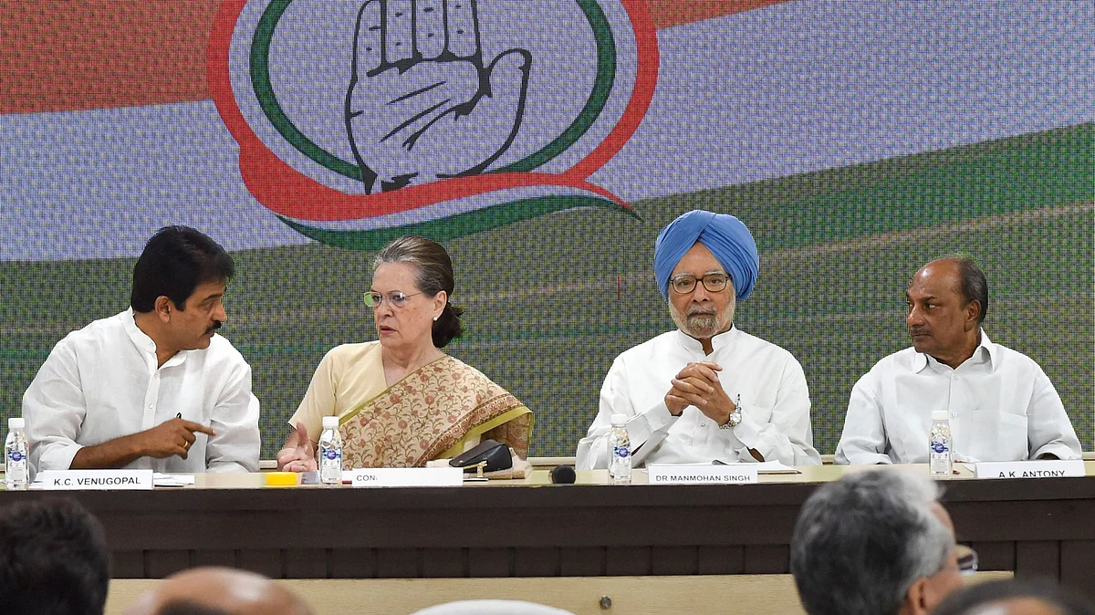 Congress President Sonia Gandhi, former PM Manmohan Singh, senior party leaders A.K. Antony and K.C. Venugopal. 