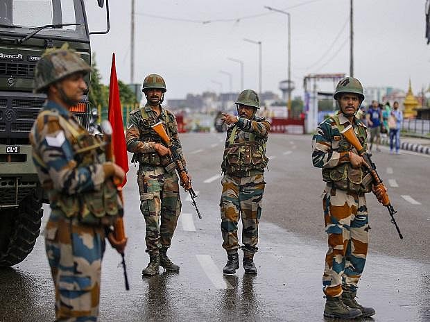 Student petitions K’taka HC against communication blockade in Kashmir