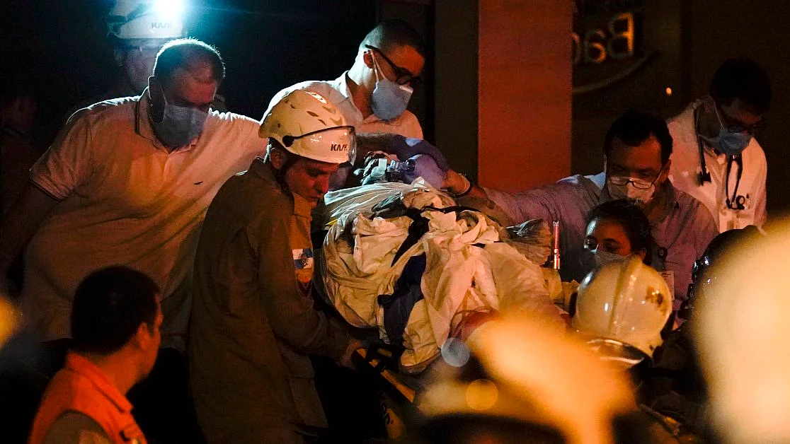  Fire in a Hospital in Rio De Janeiro (Photo courtesy: social media)